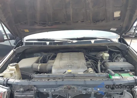 2008 Toyota Tundra Base 5.7L V8/Sr5 5.7L V8 из США, поврежденный, VIN 5TFSV54118X005592